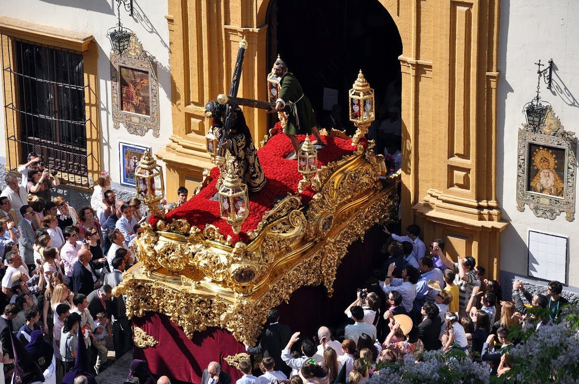 En espana. Семана Санта Севилья. Semana Santa в Испании. Семана Санта Малага. Семана Санта в Испании 2022.