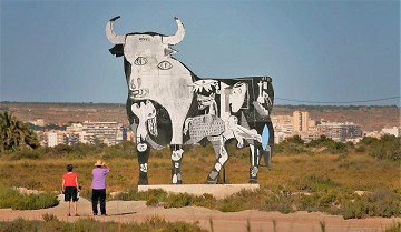 El toro colosal que vino, vio y conquistó - Van Dam Estates