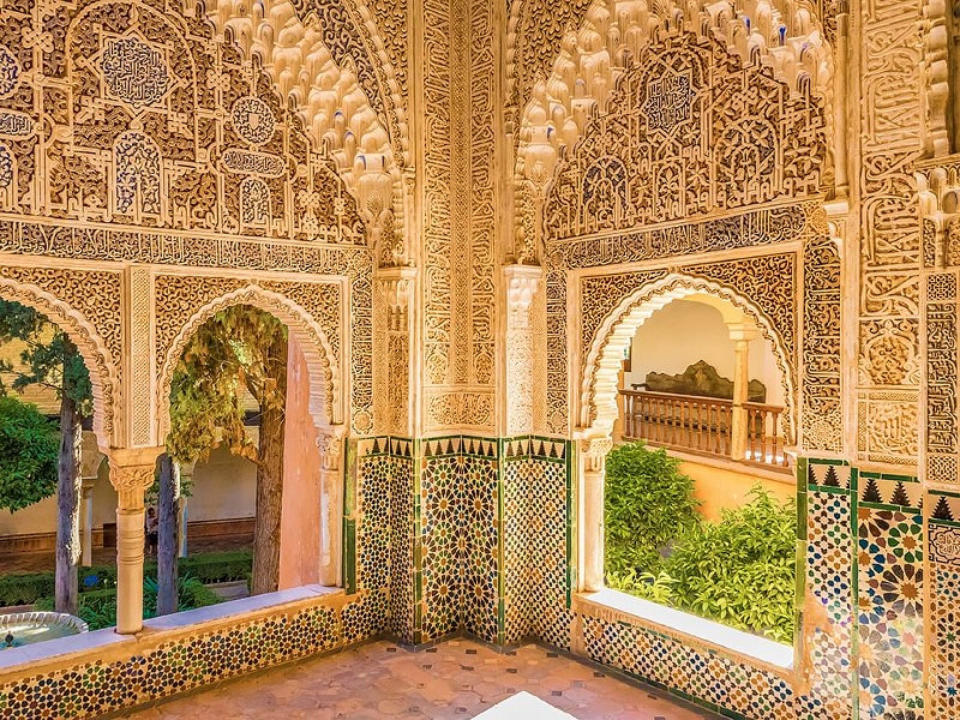 On the road in Spain 4 The world wonder Alhambra - Van Dam Estates