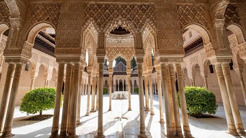 On the road in Spain 4 The world wonder Alhambra - Van Dam Estates