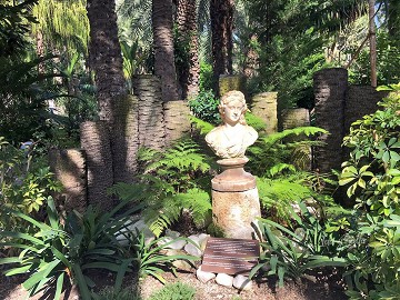 Elche's tuin geïnspireerd door de imperial palm - Van Dam Estates