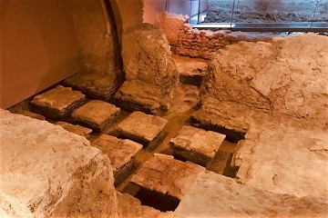 Underground in ancient Orihuela - Van Dam Estates