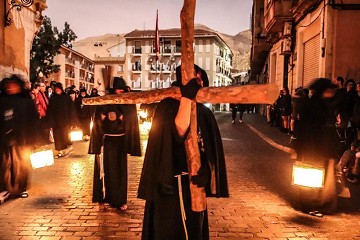 Osterwoche in Orihuela Groß und aufregend - Van Dam Estates