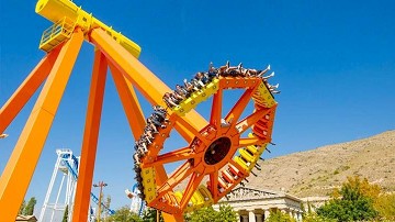 Terra Mitica Benidorm mixt leren en adrenaline - Van Dam Estates