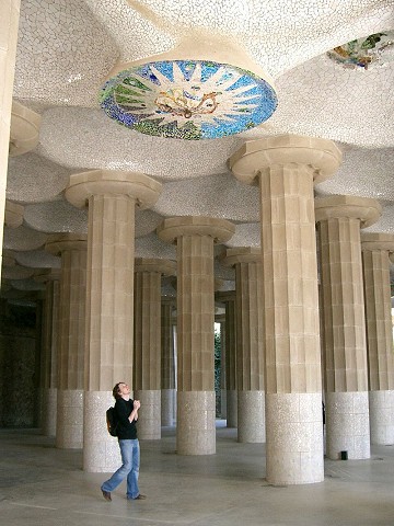 Onderweg in Spanje 5: Beleef Gaudi's Barcelona - Van Dam Estates