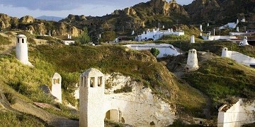 On the road in Spain 6: Caves tour in Andalusia - Van Dam Estates