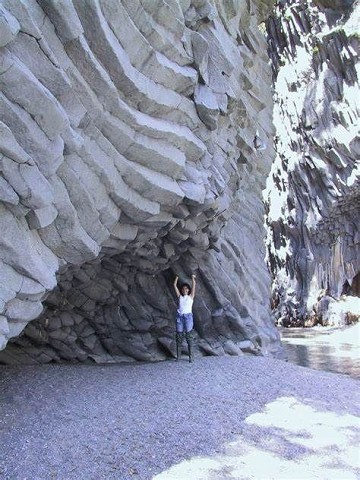 On the road in Spain 6: Caves tour in Andalusia - Van Dam Estates