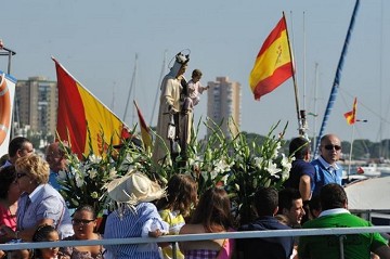 Zeeprocessie voor de maagd Carmen - Van Dam Estates