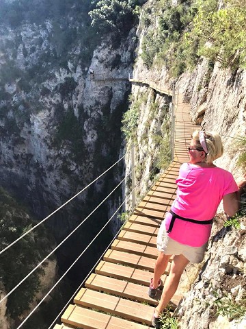 Caminatas aventureras en Relleu - Van Dam Estates