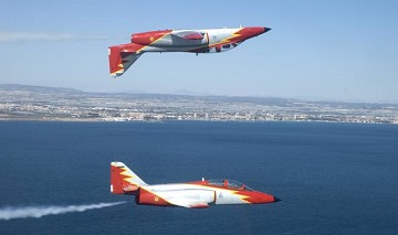 Breathtaking airshow spectacle - Van Dam Estates