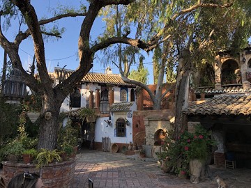 Moroccan Oasis in Crevillentes Campo - Van Dam Estates