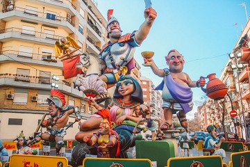 Fiestas: Carpeta de la vida española - Van Dam Estates