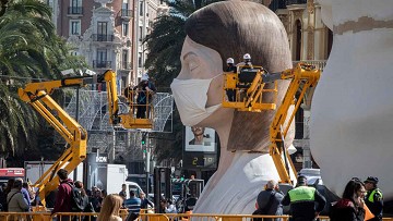 Fiestas: Ordner des spanischen Lebens - Van Dam Estates