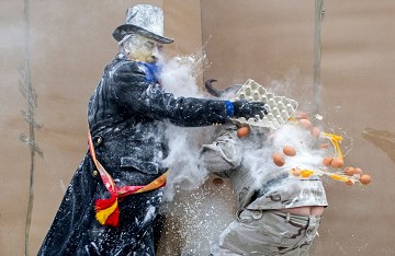 Strange Festivities 1: Egg and flour fights in Ibi - Van Dam Estates