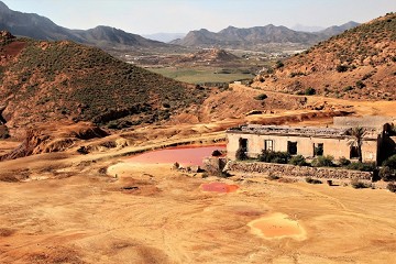 Mad Max und die Minen von Mazarrón - Van Dam Estates