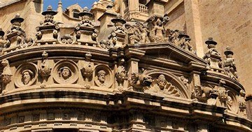 La catedral es el orgullo de Murcia - Van Dam Estates