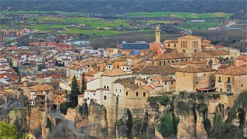 On the road in Spain 2: Cuenca's hanging houses - Van Dam Estates