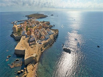 De tijd stond stil op Tabarca eiland - Van Dam Estates