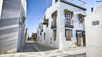 De tijd stond stil op Tabarca eiland - Van Dam Estates