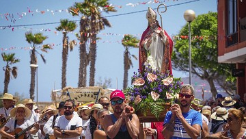 Romería de San Blas en Santiago - Van Dam Estates