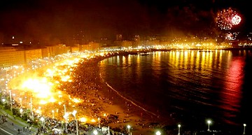 Hogueras de Alicante: una mezcla de tradiciones - Van Dam Estates