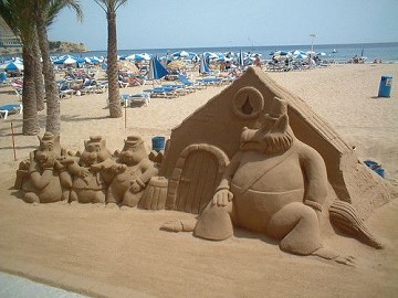 Sandkunst auf den Costas - Van Dam Estates