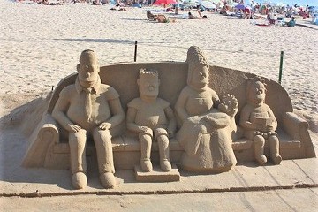 Sand art on the costas - Van Dam Estates