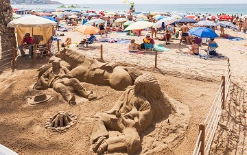 Sandkunst auf den Costas - Van Dam Estates