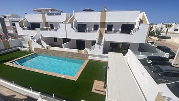 Céntricamente ubicado en San Pedro del Pinatar - Van Dam Estates