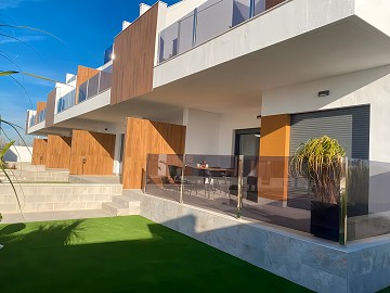 Apartamento moderno con piscina comunitaria, gimnasio y bonito parque infantil - Van Dam Estates