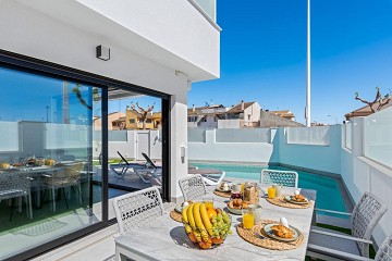 Detached Villa in San Pedro del Pinatar - Resale ?> - Van Dam Estates