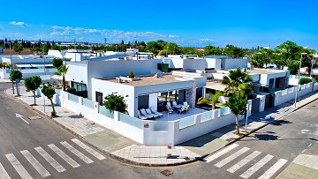 Villa in Pilar de la Horadada - Bestaande bouw - Van Dam Estates