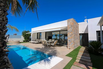 Villa in Pilar de la Horadada - Bestaande bouw - Van Dam Estates