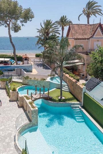 Marau Beach Resort met zeezicht - Van Dam Estates