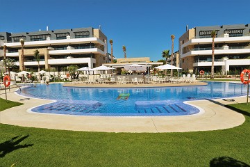 Luxuriöses und attraktives Apartment in Südlage im Flamenca Village Resort - Van Dam Estates