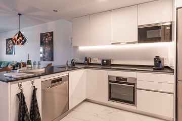 Luxuriöses und attraktives Apartment mit Südausrichtung in Lagoons Village ?> - Van Dam Estates