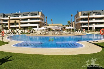 3 bed apartment in Flamenca Village Resort ?> - Van Dam Estates