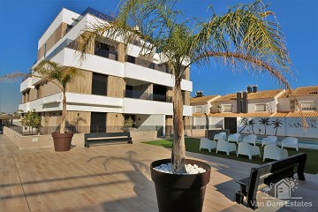 Appartement met zuidgericht balkon in Santiago de la Ribera - Van Dam Estates